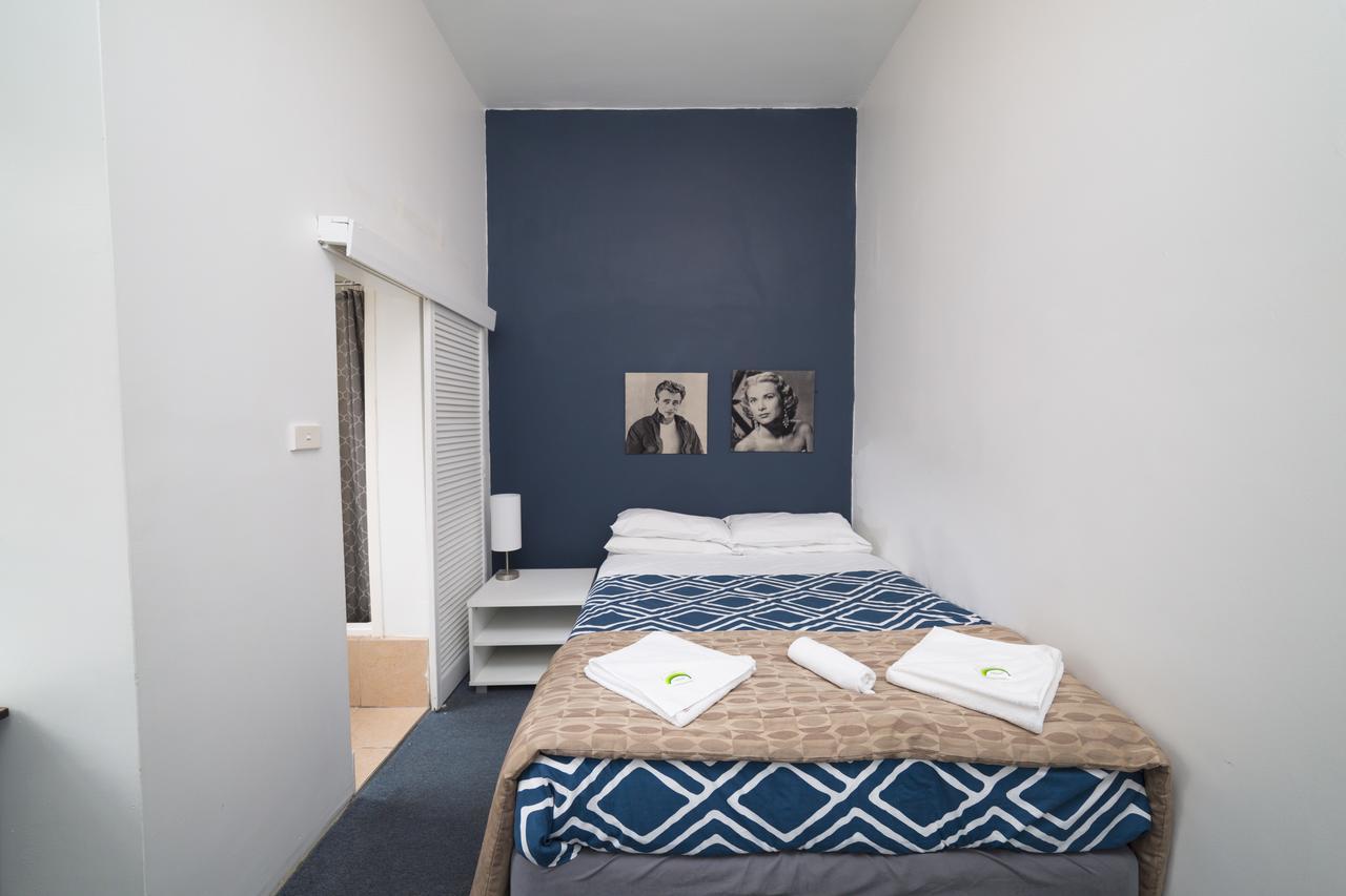 Tassie Backpackers At The Brunswick Hotel Hobart Esterno foto