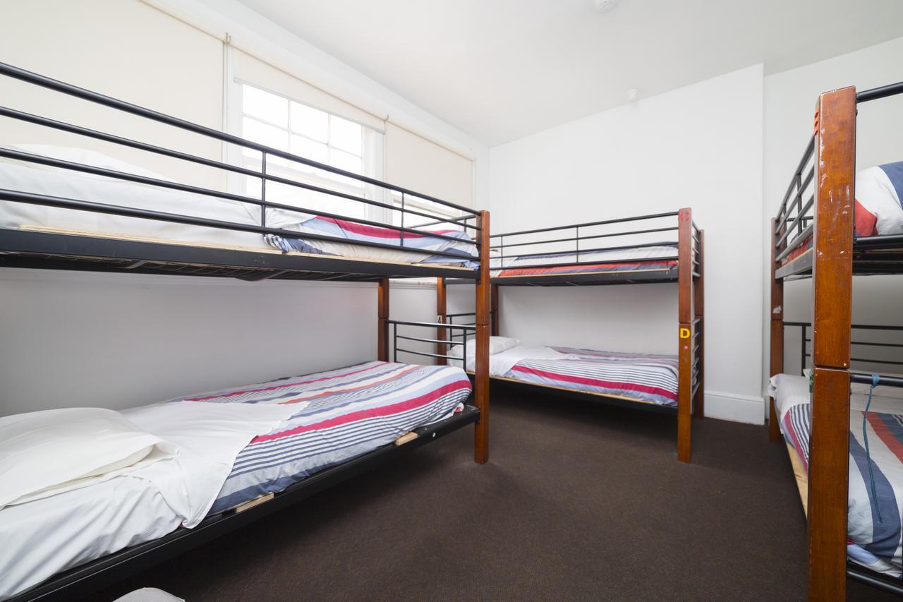 Tassie Backpackers At The Brunswick Hotel Hobart Esterno foto