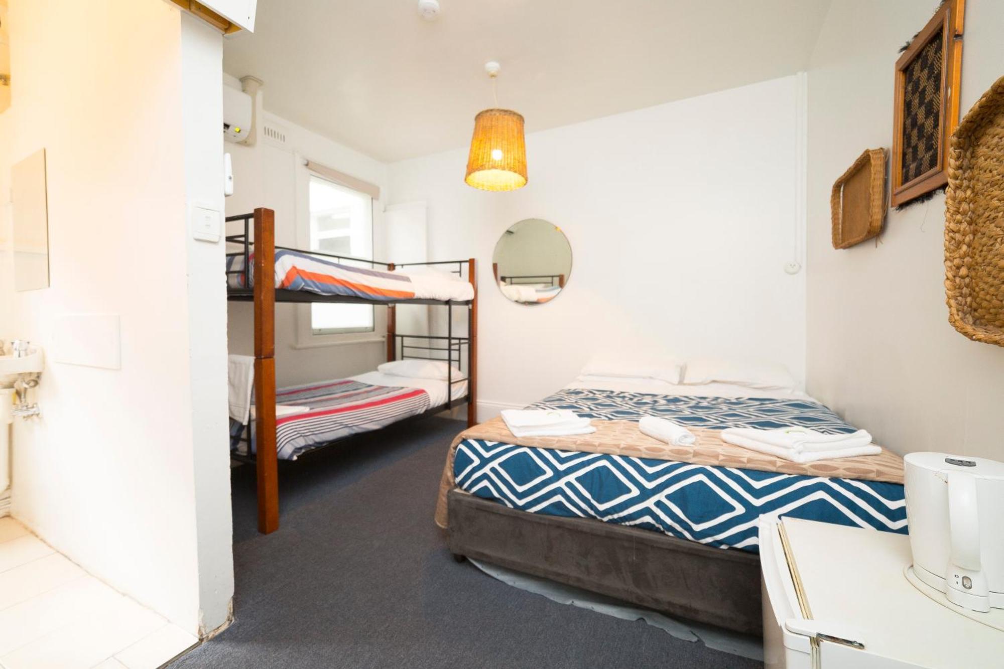 Tassie Backpackers At The Brunswick Hotel Hobart Esterno foto