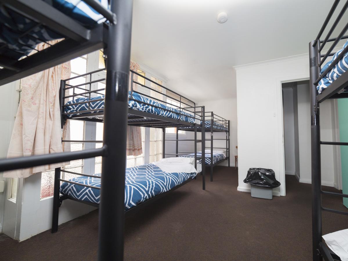 Tassie Backpackers At The Brunswick Hotel Hobart Esterno foto