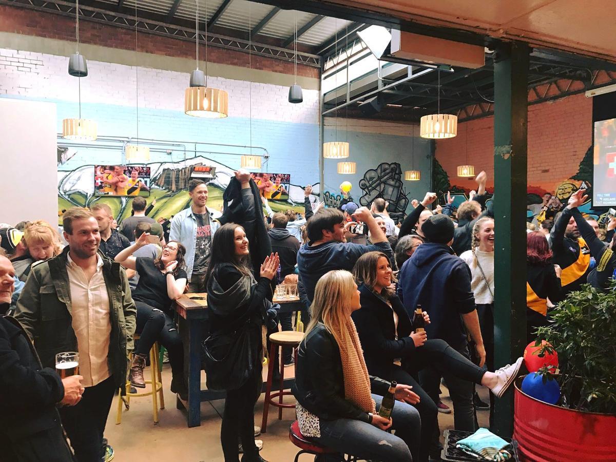 Tassie Backpackers At The Brunswick Hotel Hobart Esterno foto